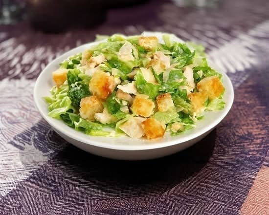 Ensalada Cesar / Caesar Salad.