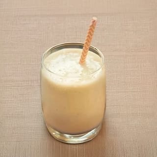 Guineo / Green Bananas Shake